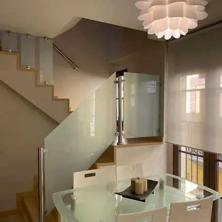 Apartamento Duplex En Casco Histórico Leão